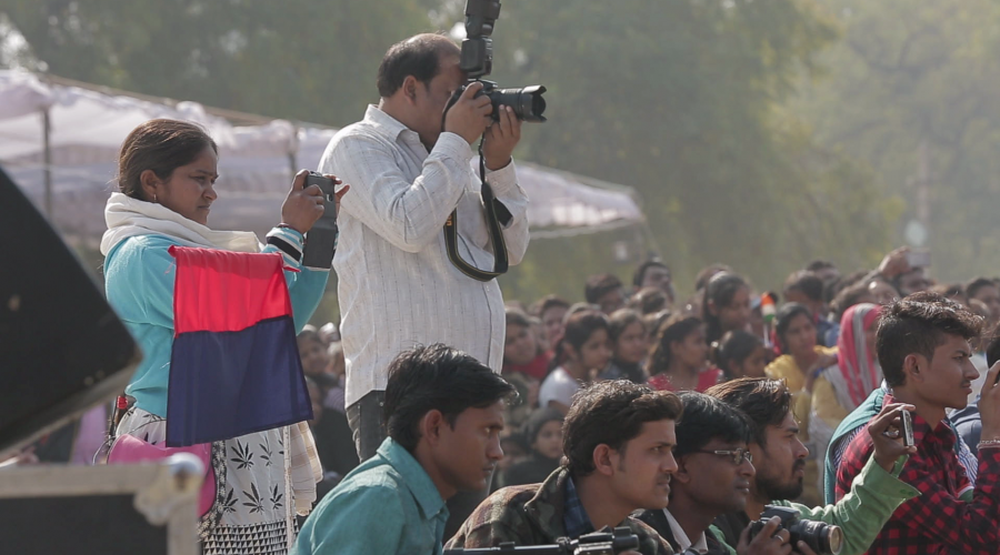 Khabar Lahariya - Brave journalists who are shaking the very foundations of traditional society