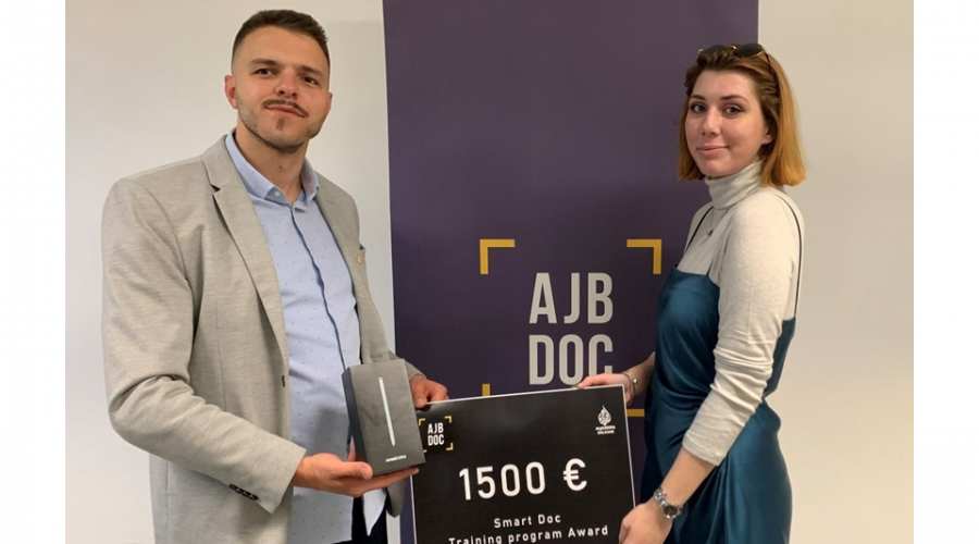 Nagradu za najbolji projekt na AJB DOC treningu 2021. dobila je Elma Iković